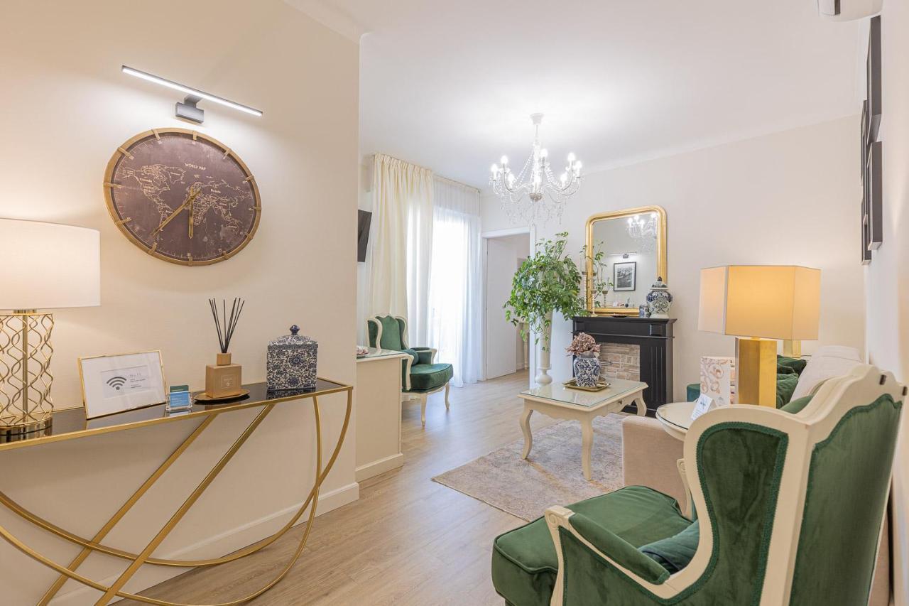 Crys: Apartments, Holiday, Business, * Verona