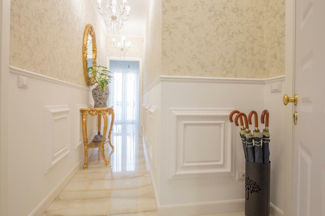 Crys: Apartments, Holiday, Business, Appartement *